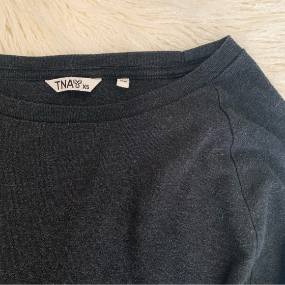 Aritzia TNA Dark Gray Long Sleeve Top - Picture 4 of 11